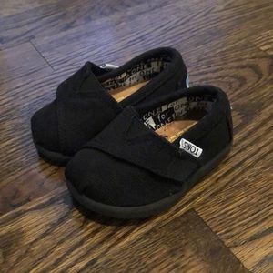 TOMS baby slip ons